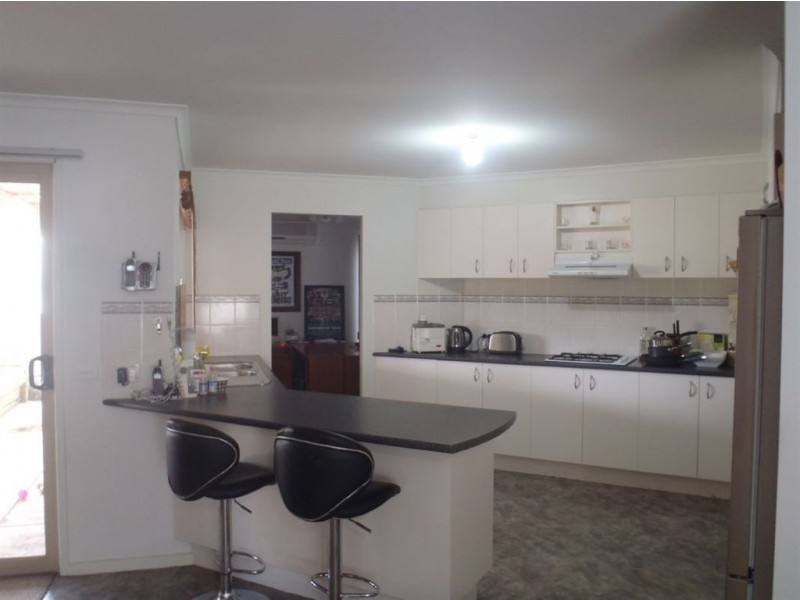 21 Oliver Court, Narre Warren South VIC 3805