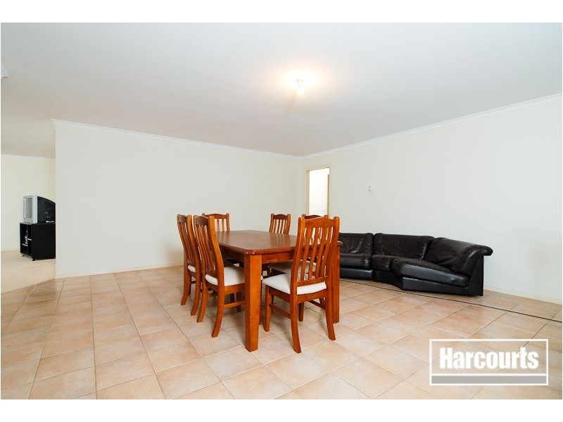 9 Blake Street, Berwick VIC 3806