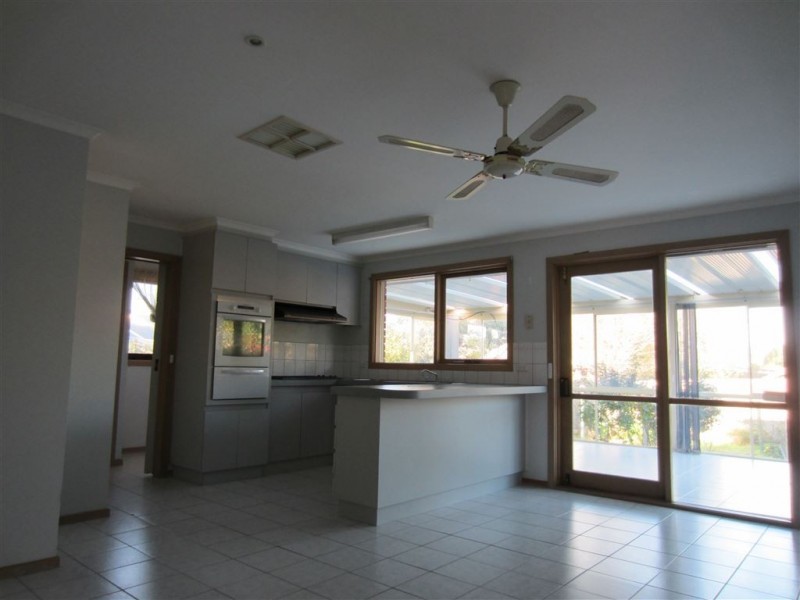 21 Glenburn Drive, Hallam VIC 3803