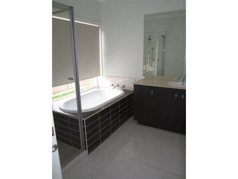 35 Inkerman Street, Berwick VIC 3806