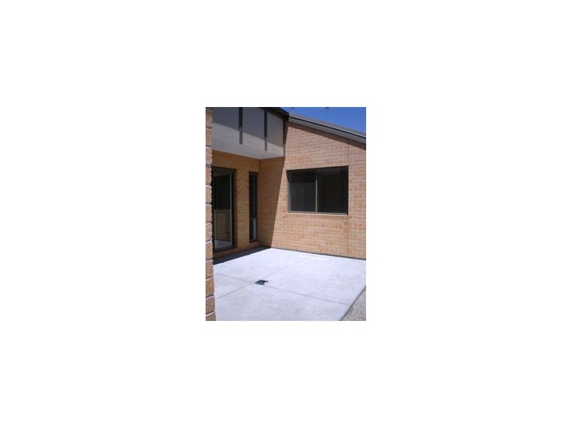 9 Ardor Ave, Cranbourne North VIC 3977
