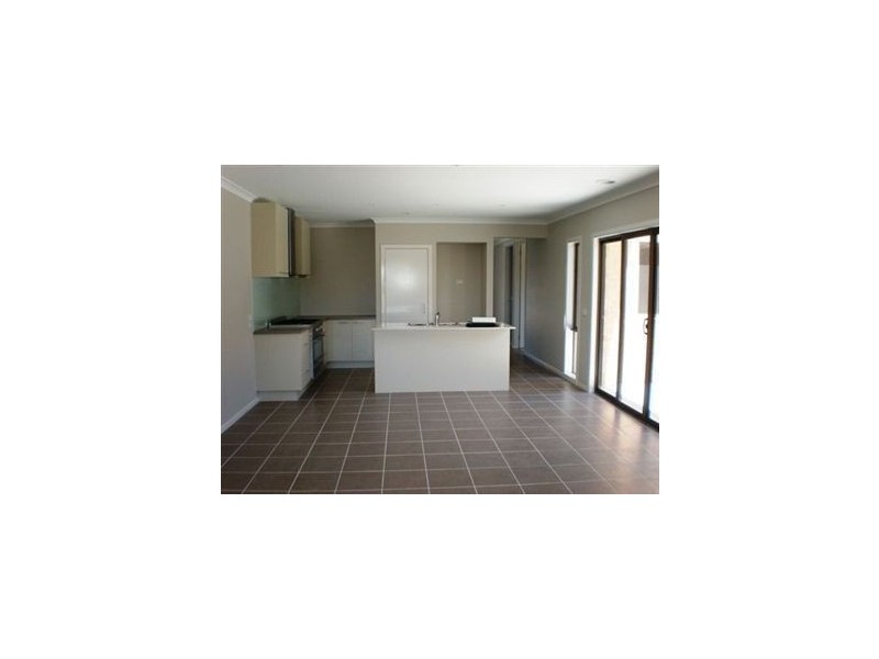 9 Ardor Ave, Cranbourne North VIC 3977