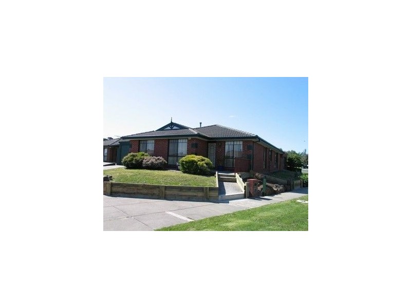 9 Godwin crescent, Cranbourne North VIC 3977