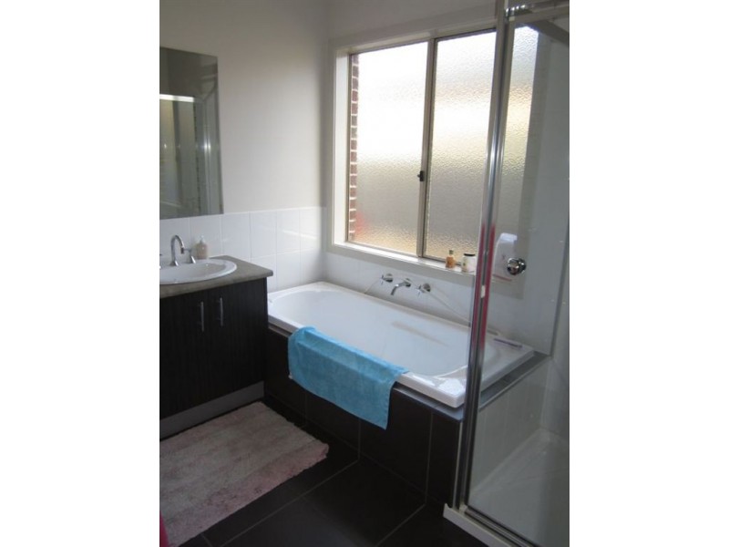 20 Sagan Drive, Cranbourne North VIC 3977