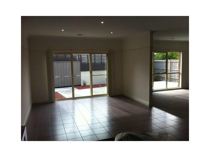 4/2 Inglis Avenue, Frankston VIC 3199