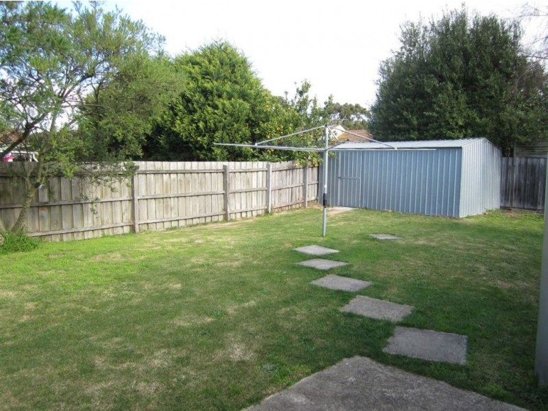 24 Strathaird Drive, Narre Warren South VIC 3805