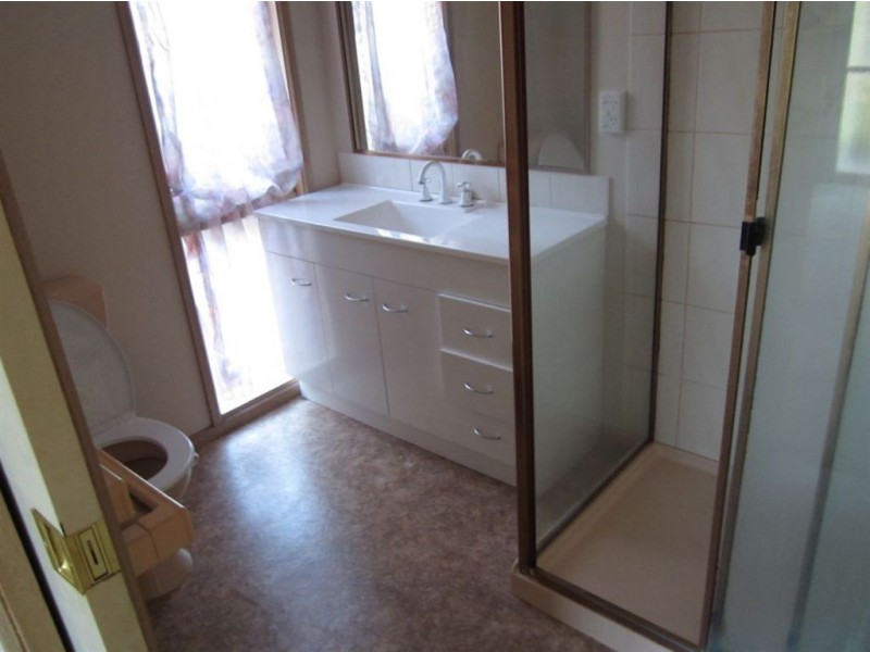 5 Ellenvale Drive, Narre Warren VIC 3805