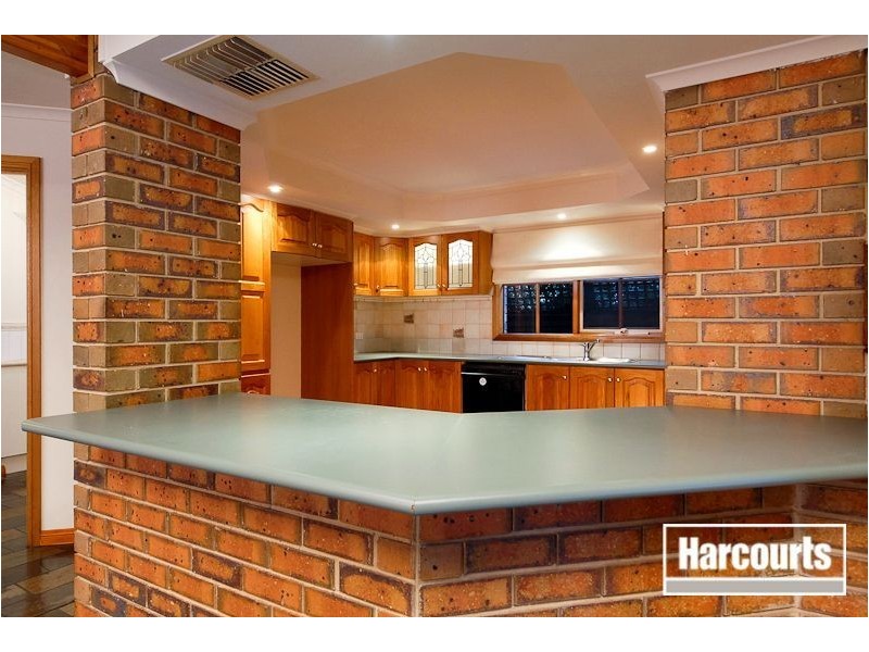 39 The Promenade, Narre Warren South VIC 3805