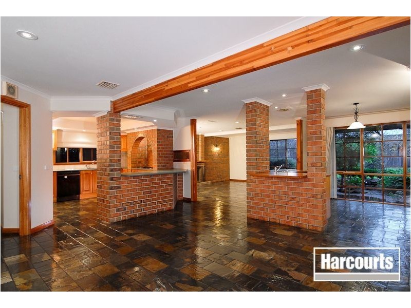 39 The Promenade, Narre Warren South VIC 3805