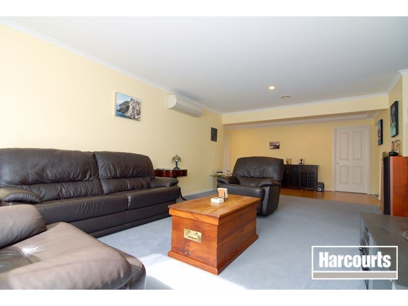 14 Oliver Court, Narre Warren South VIC 3805