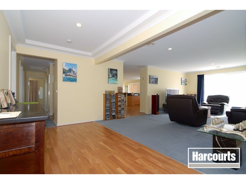 14 Oliver Court, Narre Warren South VIC 3805