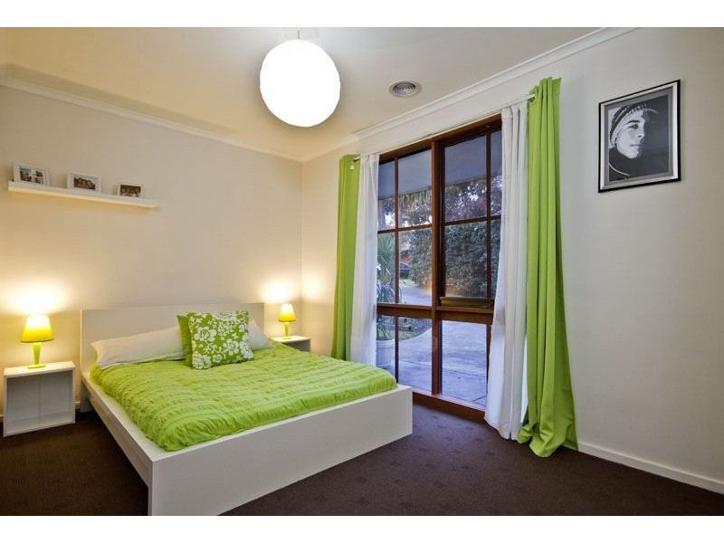 9 Marsden Court, Cranbourne North VIC 3977