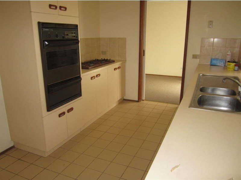 53 Huntington Drive, Hampton Park VIC 3976