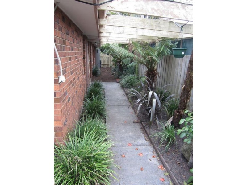 14 Brentwood Drive, Cranbourne North VIC 3977