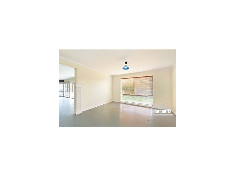 64 Galloway Drive, Narre Warren South VIC 3805