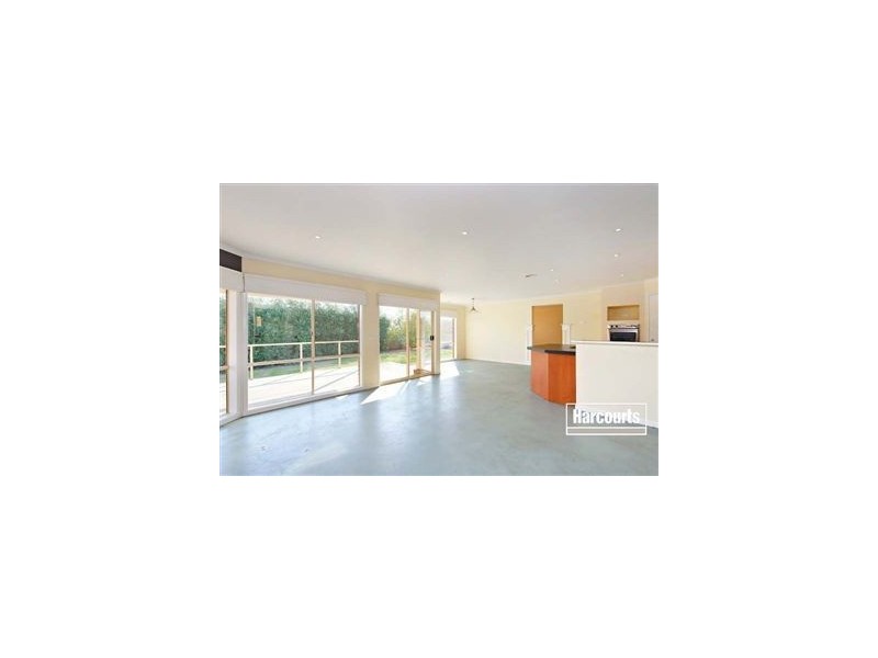 64 Galloway Drive, Narre Warren South VIC 3805