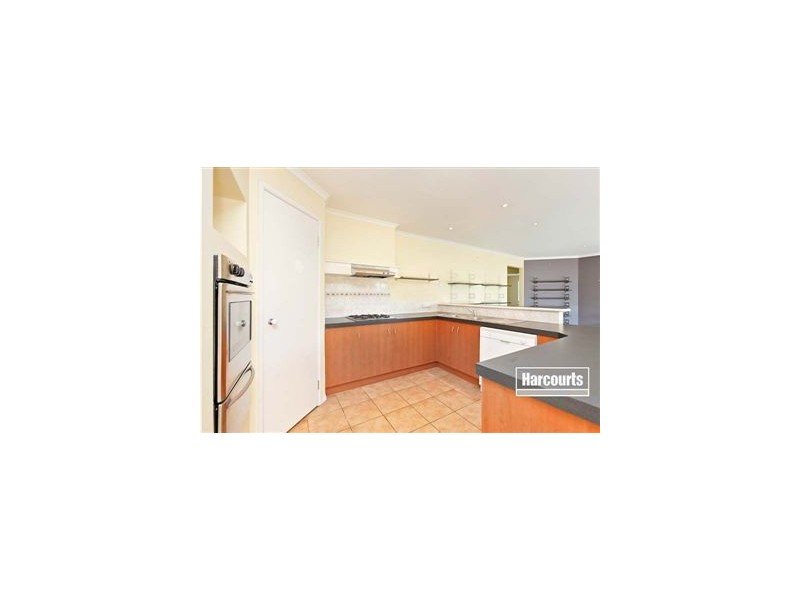 64 Galloway Drive, Narre Warren South VIC 3805