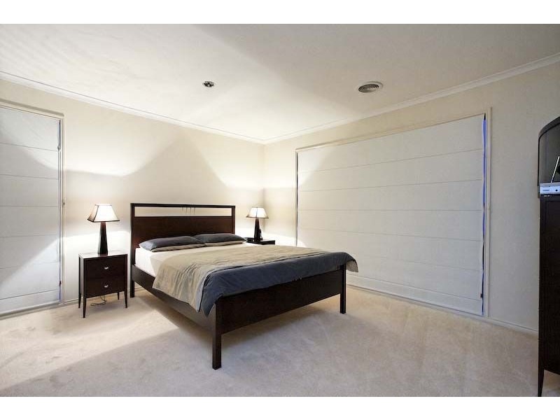 13 Hunt Club Road, Narre Warren South VIC 3805