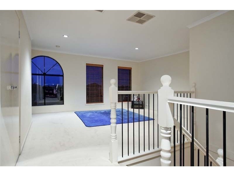 13 Hunt Club Road, Narre Warren South VIC 3805