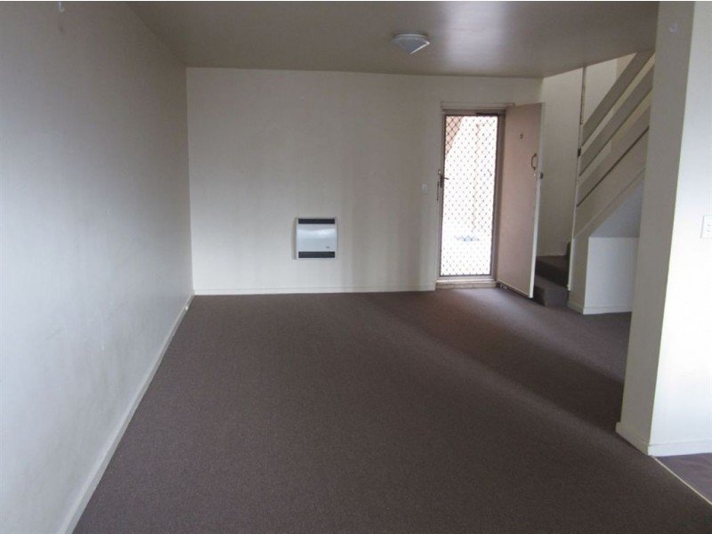 9/9-11 Weller Street, Dandenong VIC 3175