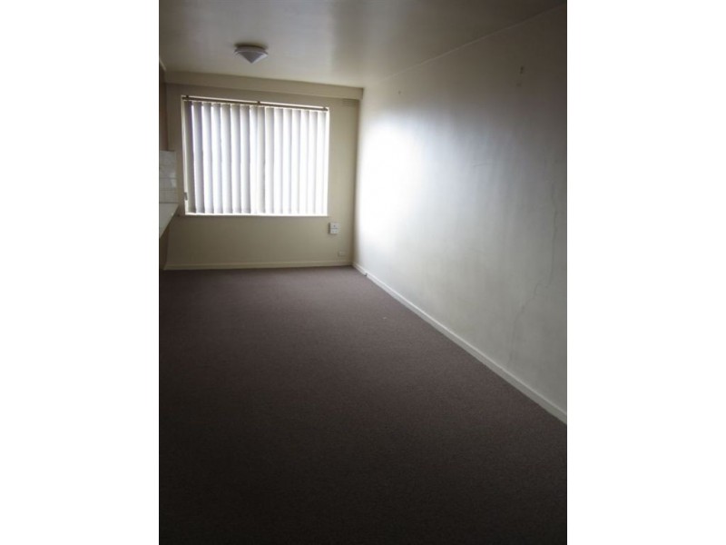 9/9-11 Weller Street, Dandenong VIC 3175