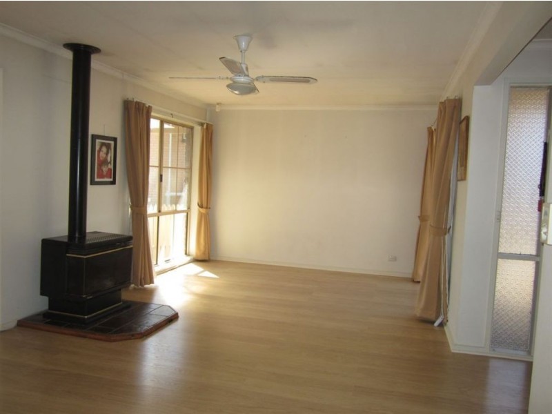 46 Justin Circuit, Hampton Park VIC 3976