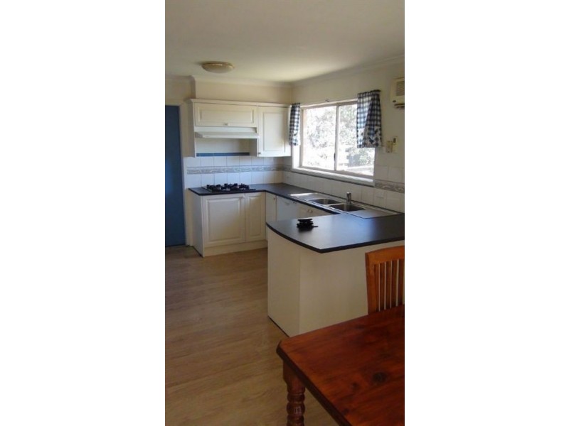 46 Justin Circuit, Hampton Park VIC 3976