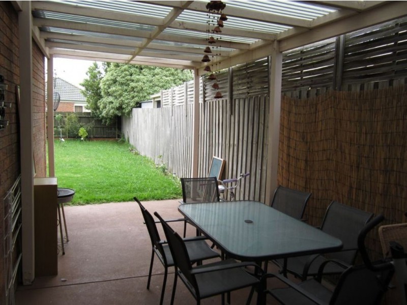 2 Henshaw Court, Narre Warren South VIC 3805