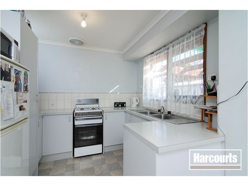 19 Caroline Crescent, Cranbourne VIC 3977