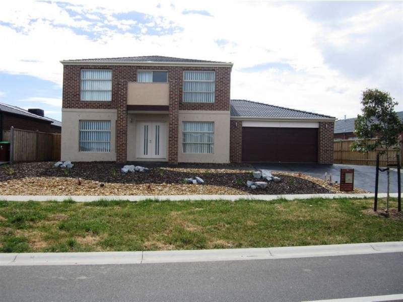 72 Mountainview Blvd, Cranbourne North VIC 3977