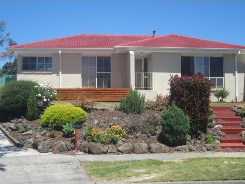 10 Castlegrag Close, Endeavour Hills VIC 3802