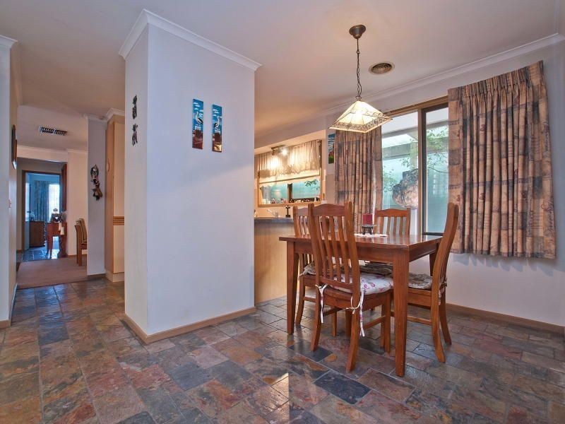 19 Waverley Park Drive, Cranbourne North VIC 3977