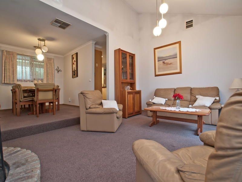 19 Waverley Park Drive, Cranbourne North VIC 3977