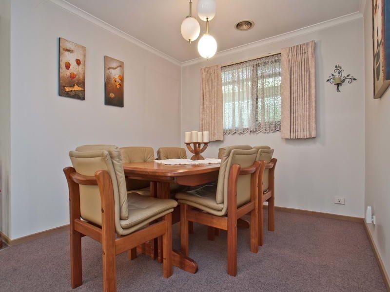 19 Waverley Park Drive, Cranbourne North VIC 3977