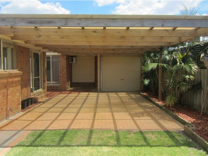 24 Baringa Park Drive, Narre Warren South VIC 3805