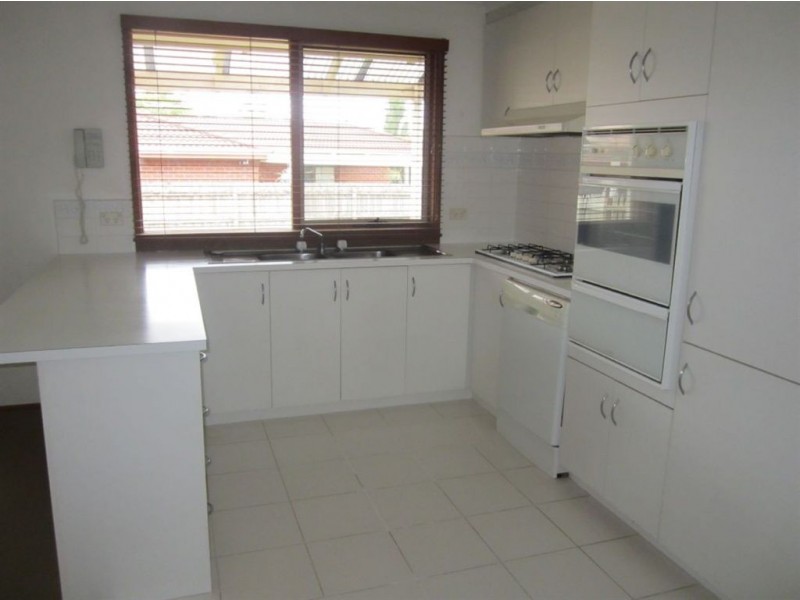 9 Dewsbury Court, Narre Warren South VIC 3805