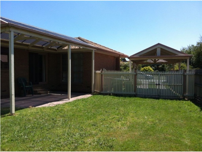 9 Dewsbury Court, Narre Warren South VIC 3805
