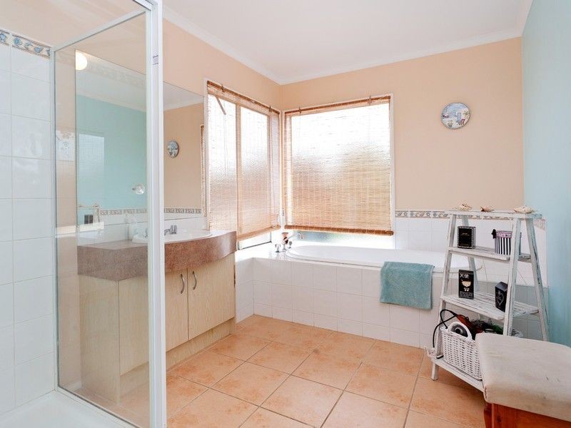 14 Eastbourne way, Narre Warren South VIC 3805