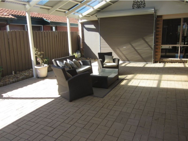 72 Strathaird Drive, Narre Warren South VIC 3805