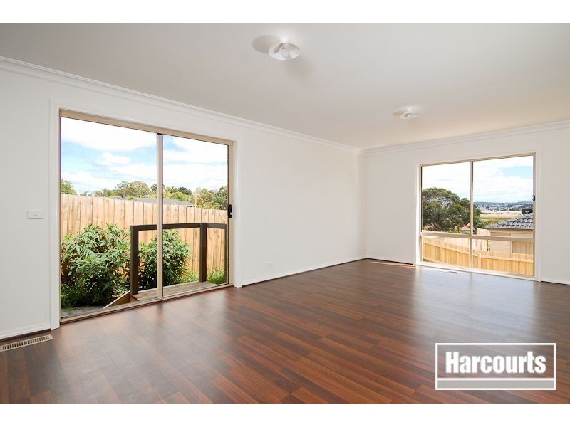 10/284 Pound Rd, Hampton Park VIC 3976