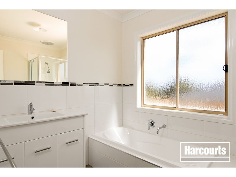 10/284 Pound Rd, Hampton Park VIC 3976