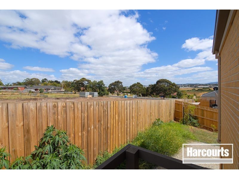 10/284 Pound Rd, Hampton Park VIC 3976