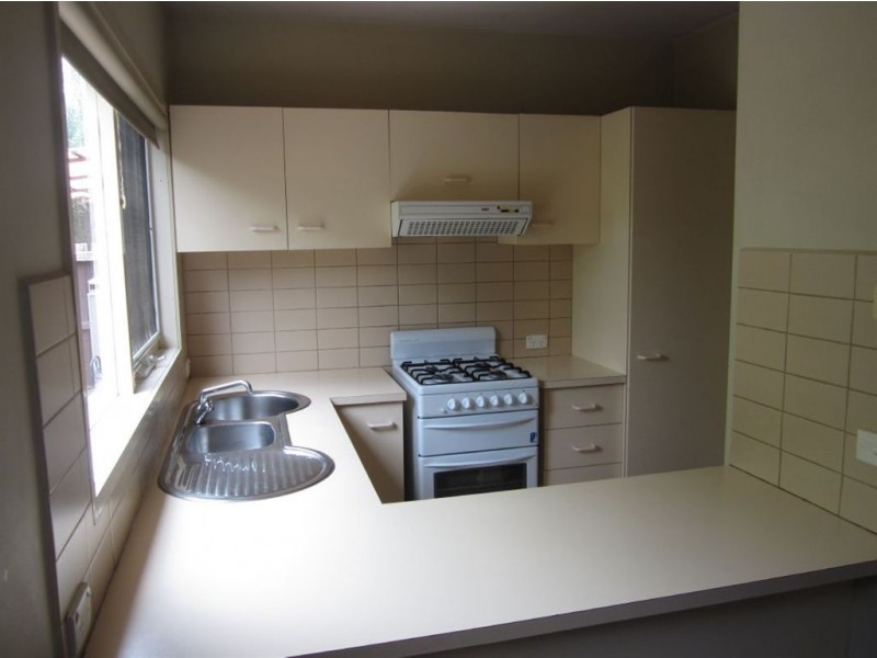 2/2 Shrives Road, Narre Warren VIC 3805