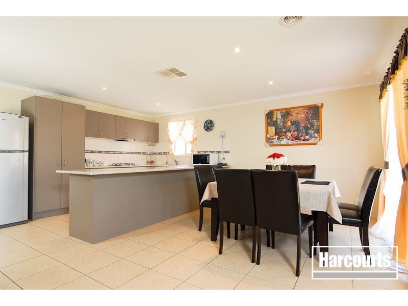 83 Golden Grove Drive, Narre Warren South VIC 3805