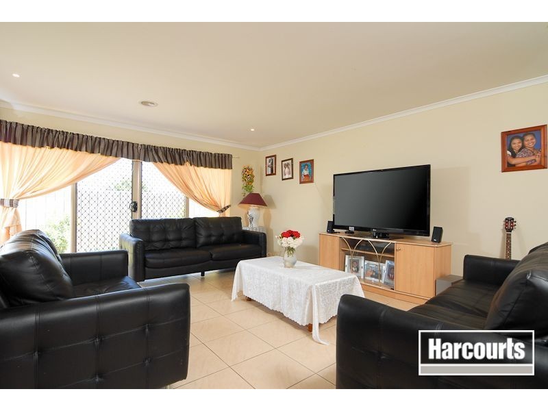 83 Golden Grove Drive, Narre Warren South VIC 3805