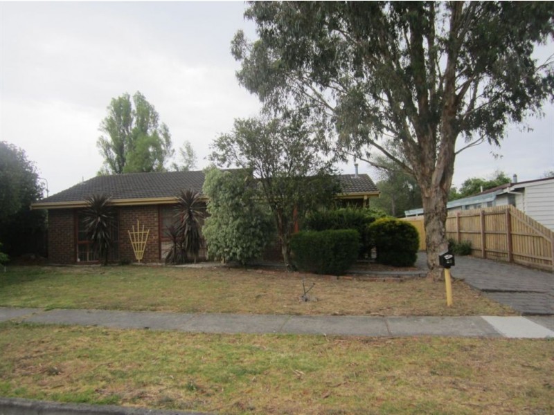 28 Woodlands Crescent, Narre Warren VIC 3805