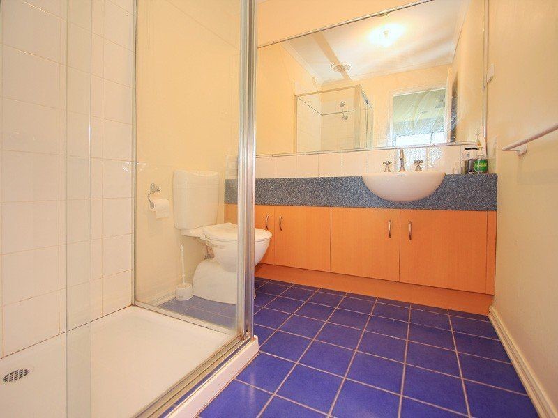 2 Windsor Grange Court, Skye VIC 3977