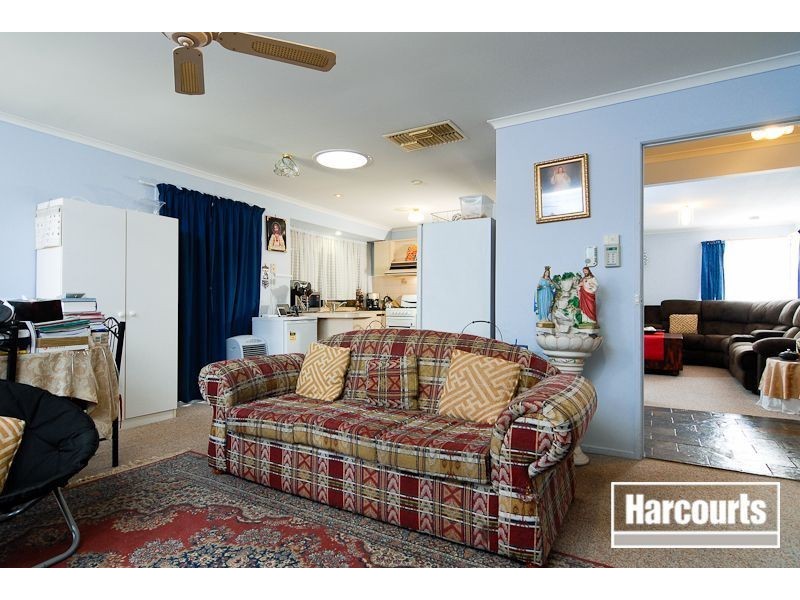 13 Reeves Court, Hampton Park VIC 3976