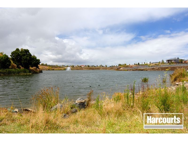 Pakenham VIC 3810