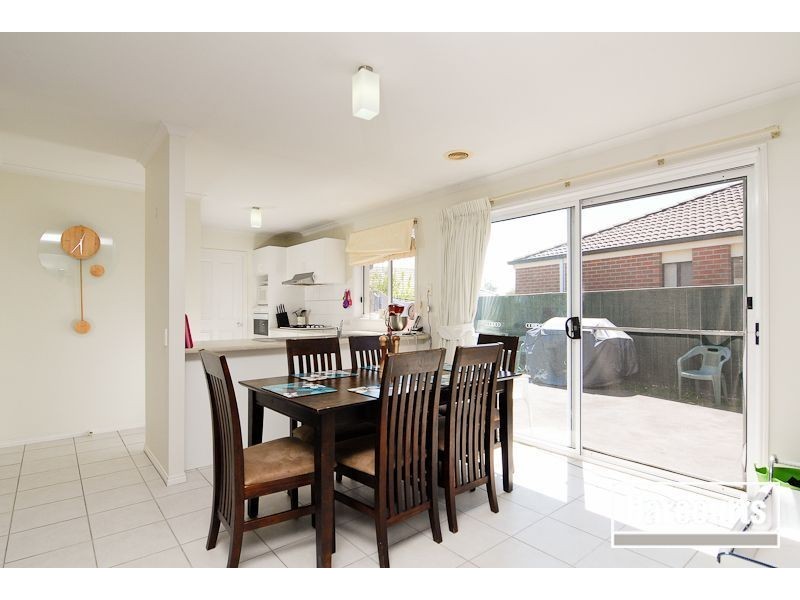 20 Chatswood Drive, Narre Warren South VIC 3805